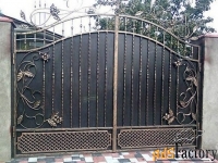 Кованые ворота и калитки с стальным листом - изготовим на заказ