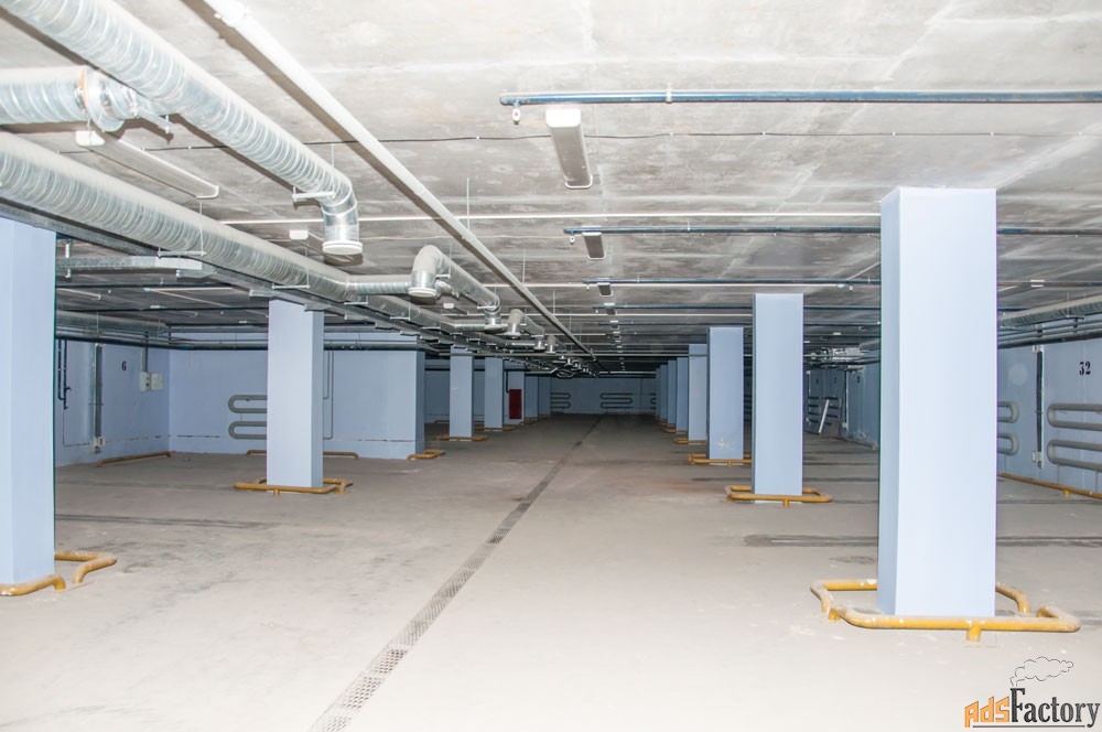 машиноместо , 15 м²