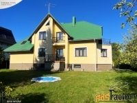 особняк 319.7 м² на участке 8.22 сот.