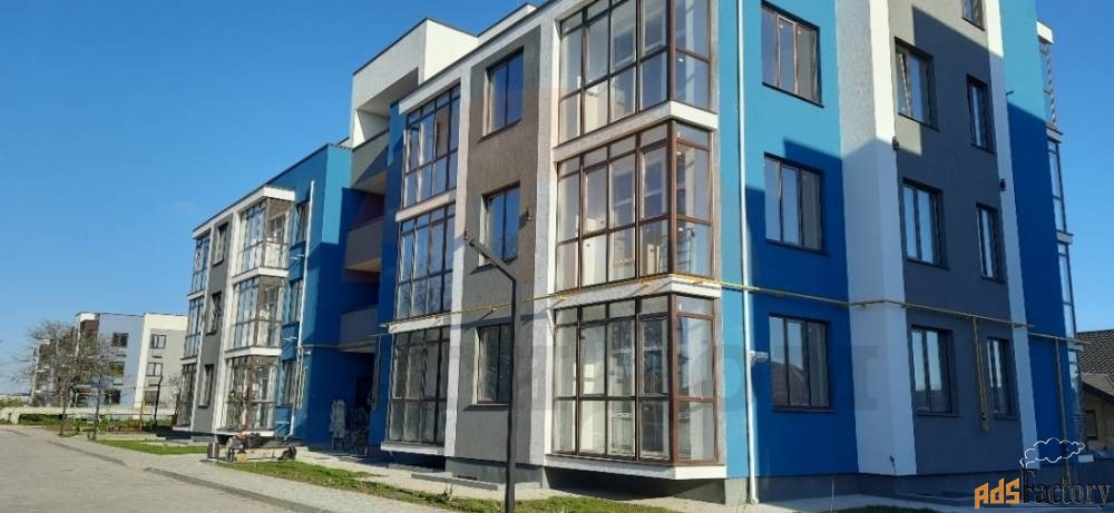 3 - комн.  квартира, 77.00 м², 1/4 эт.