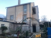 дом 240.00 м² на участке 7.00 сот.