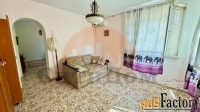 дом 160.80 м² на участке 6.00 сот.
