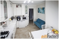 4 - комн.  квартира, 72 м², 8/12 эт.