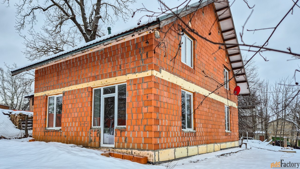 коттедж 161,4 м² на участке 4 сот.
