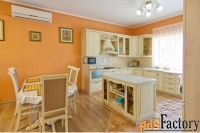дом 228 м² на участке 6 сот.