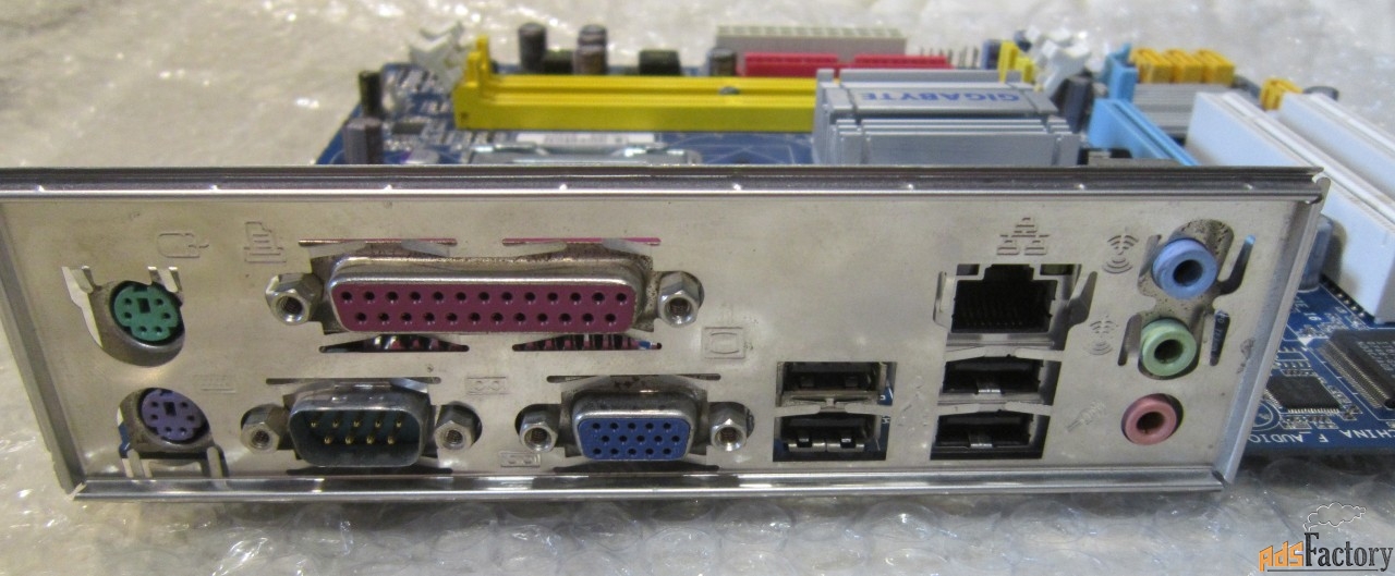 Материнская плата с процессором Gigabyte