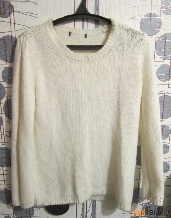 Свитер шерстяной белый тёплый ангора