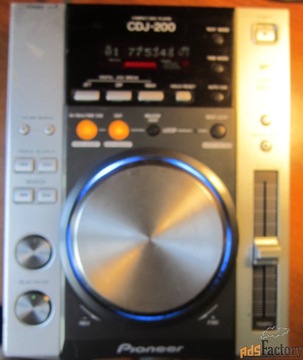 DJ-контроллер Pioneer