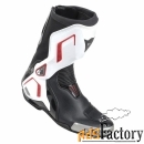 мотоботы dainese torque d1 out a66 black/white/lava-red 42