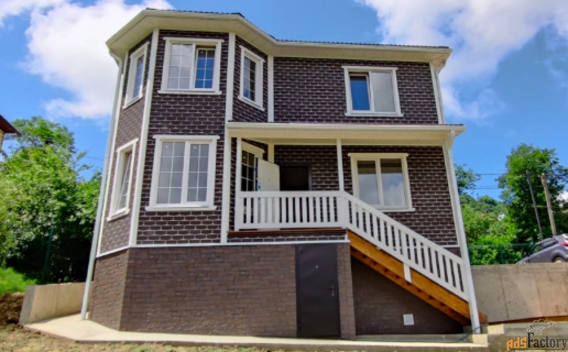 коттедж 220 м² на участке 5 сот.