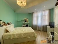 3 - комн.  квартира, 150 м², 2/4 эт.