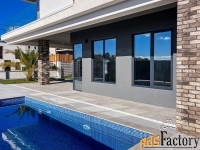 коттедж 240 м² на участке 5 сот.