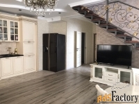 5 - комн.  квартира, 132 м², 5/5 эт.