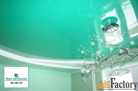 Глянцевый натяжной потолок цветной купить в Омске