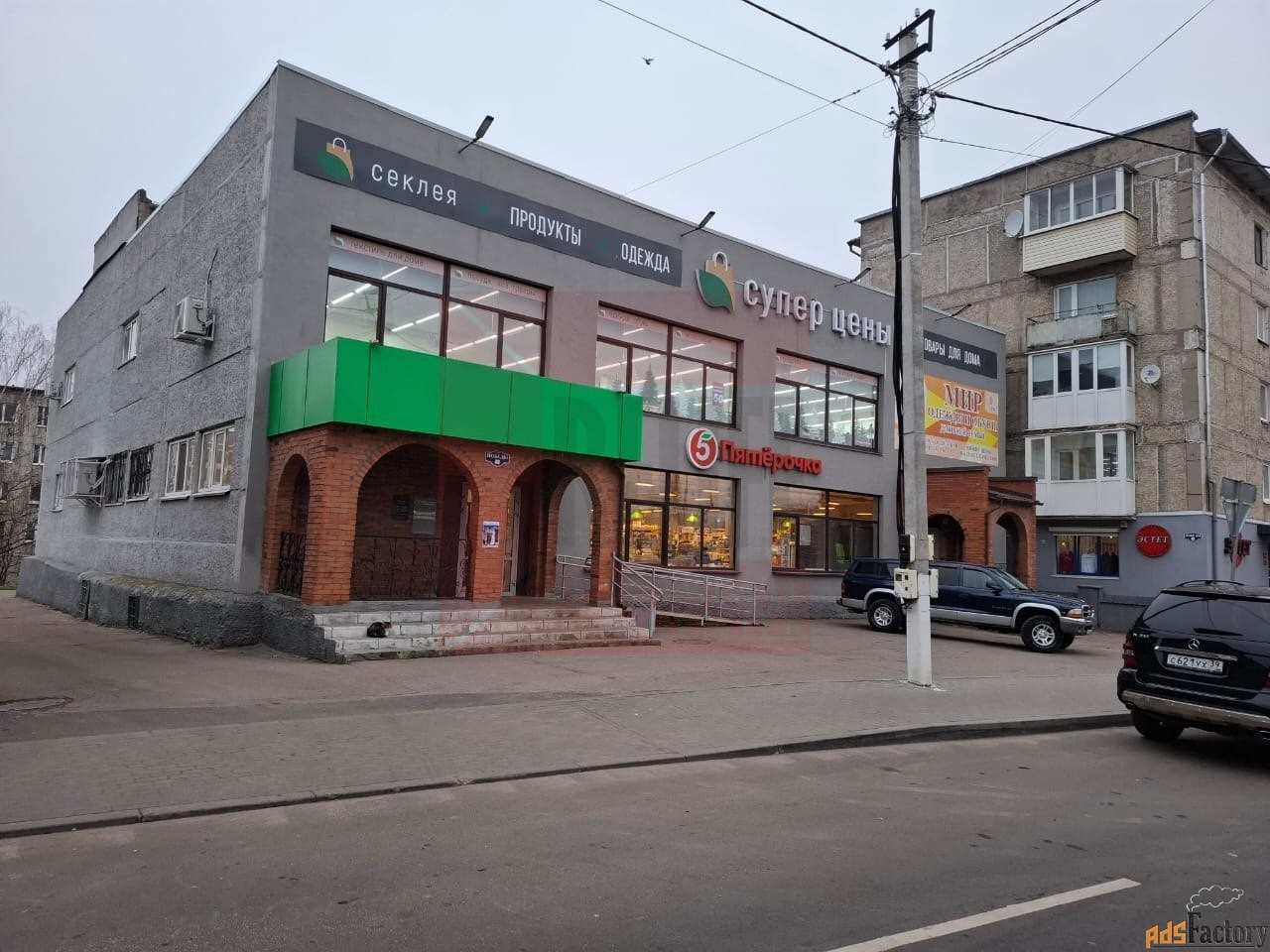 торговое помещение, 403 м²