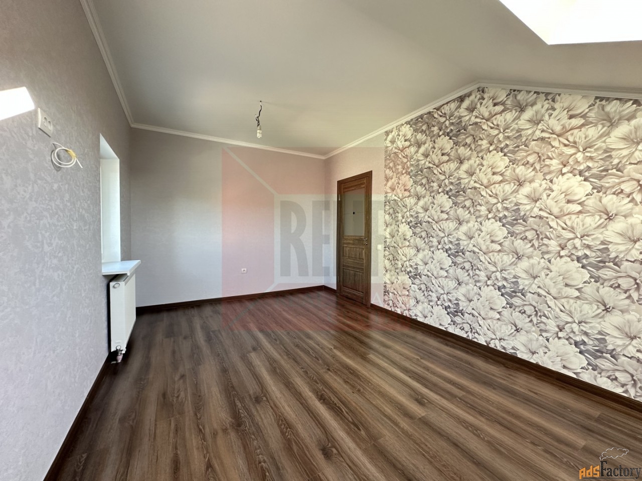 2 - комн.  квартира, 43 м², 5/5 эт.