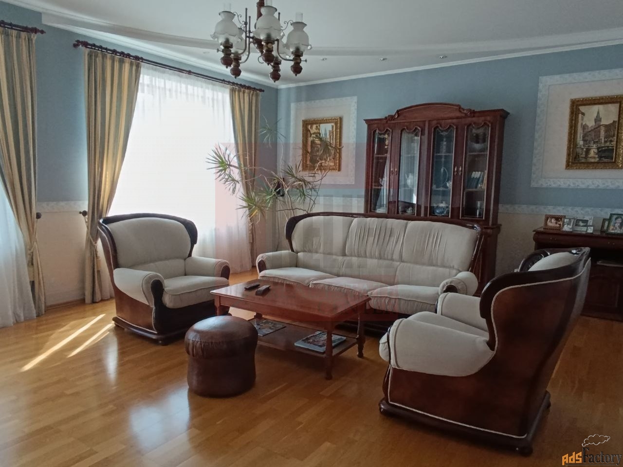 4 - комн.  квартира, 187.8 м², 5/5 эт.