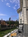дом 399.9 м² на участке 6 сот.