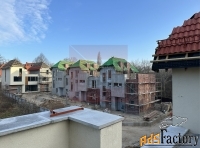 таунхаус 210 м² на участке 4 сот.