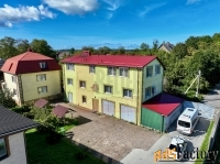 коттедж 1475.5 м² на участке 42 сот.