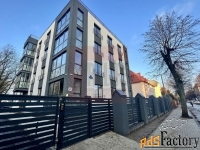 3 - комн.  квартира, 98.9 м², 4/4 эт.