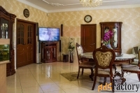 дом 400 м² на участке 10 сот.