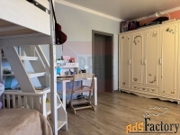 3 - комн.  квартира, 130 м², 5/6 эт.