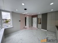 3 - комн.  квартира, 91 м², 2/14 эт.