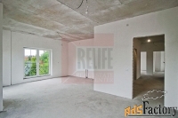 3 - комн.  квартира, 112 м², 2/4 эт.