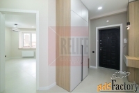 3 - комн.  квартира, 93 м², 1/8 эт.