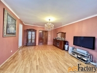 4 - комн.  квартира, 136.6 м², 4/5 эт.