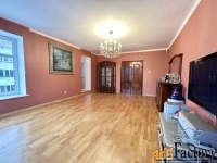 4 - комн.  квартира, 136.6 м², 4/5 эт.
