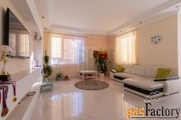 дом 315 м² на участке 10 сот.