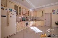 дом 315 м² на участке 10 сот.