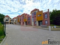 таунхаус 211 м² на участке 4 сот.