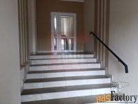 3 - комн.  квартира, 76.82 м², 1/10 эт.