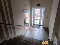 3 - комн.  квартира, 76.82 м², 1/10 эт.