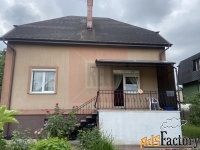 дом 250 м² на участке 8 сот.