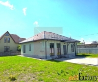 дом 97.8 м² на участке 6 сот.