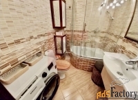 2 - комн.  квартира, 60 м², 5/10 эт.