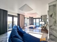 3 - комн.  квартира, 179.8 м², 7/7 эт.