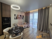 3 - комн.  квартира, 70.6 м², 8/9 эт.