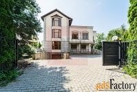 офисное помещение, 710.4 м²
