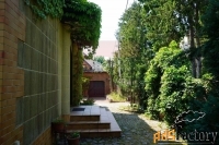 дом 380 м² на участке 8 сот.