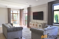 таунхаус 397 м² на участке 4 сот.