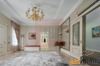 дом 1001.2 м² на участке 14.75 сот.