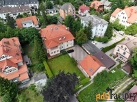 дом 1001.2 м² на участке 14.75 сот.