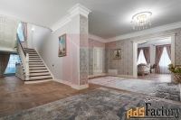 дом 1001.2 м² на участке 14.75 сот.