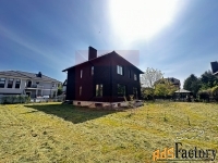 дом 330 м² на участке 7.65 сот.