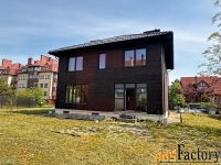 дом 330 м² на участке 7.65 сот.